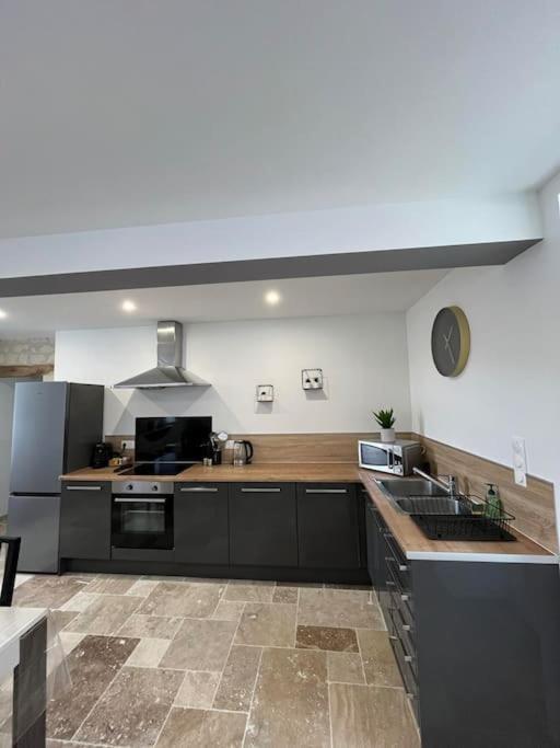 Charmante Maison De Bourg Cosy Acces Wifi Sepmes エクステリア 写真