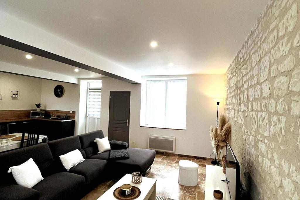 Charmante Maison De Bourg Cosy Acces Wifi Sepmes エクステリア 写真